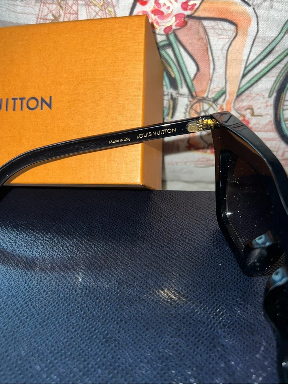 Louis Vuitton square hardware new
